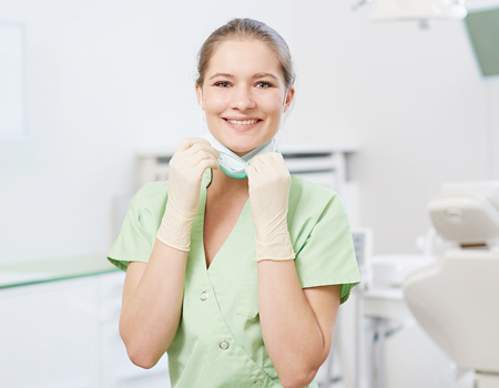 Keramikimplantat-Hamburg-Ina-Mohr-Oralchirurgie-kl